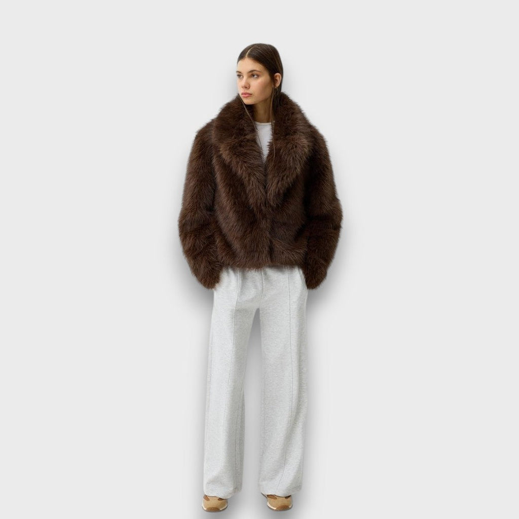 Illia – Pelliccia sintetica corta con colletto oversize