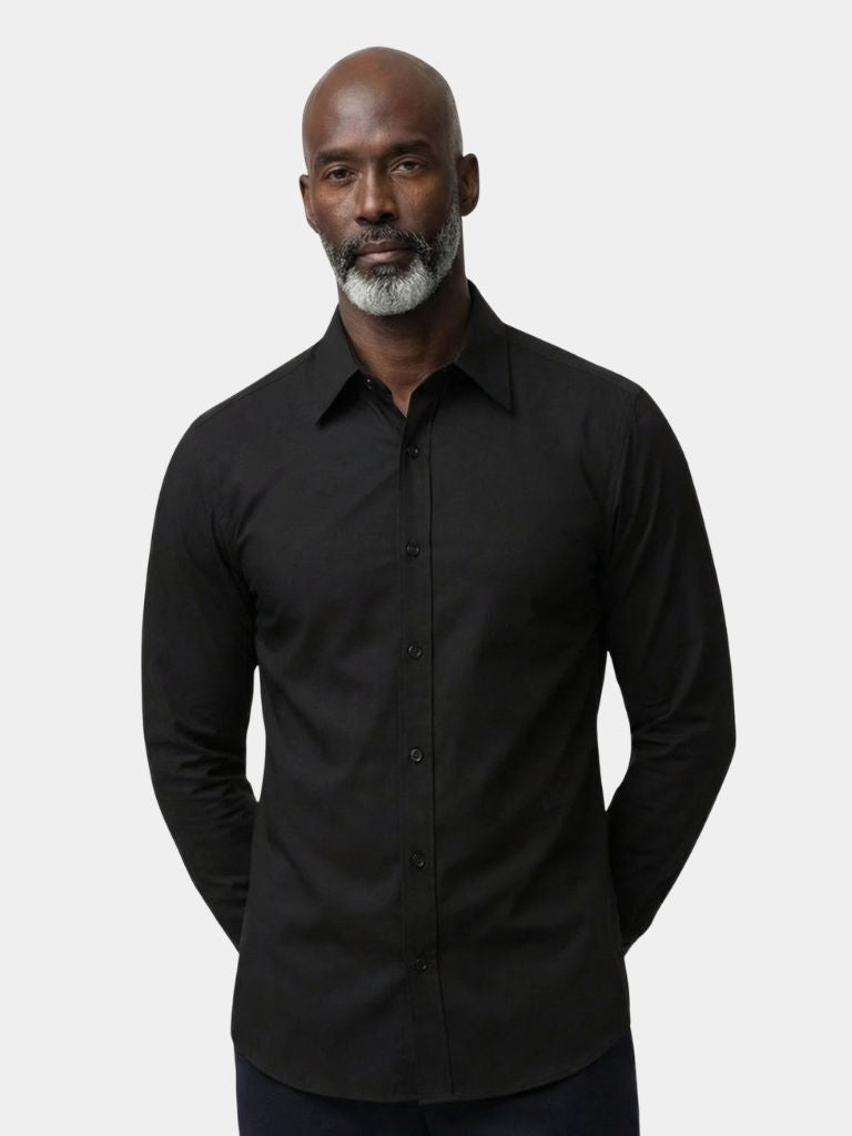 Elegante camicia con colletto a punta