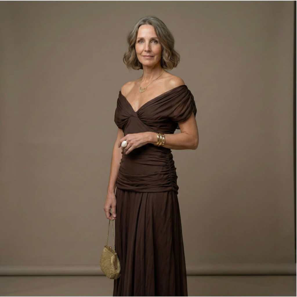 Luisa | Abito lungo elegante con scollo a V che valorizza la silhouette