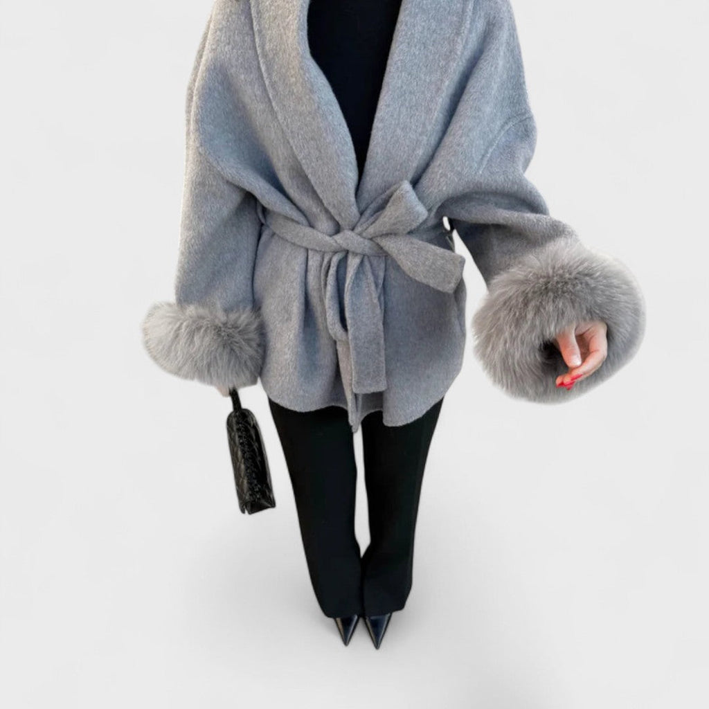 Woolcat – Cappotto elegante con dettagli in pelliccia ecologica