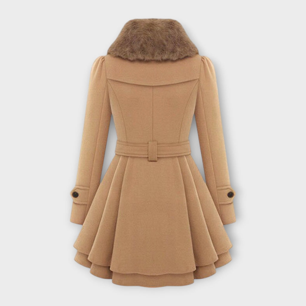 Elivara – Cappotto elegante con colletto in pelliccia