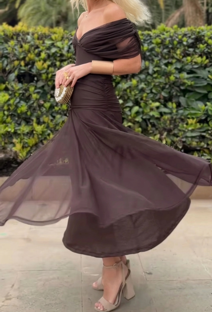 Luisa | Abito lungo elegante con scollo a V che valorizza la silhouette