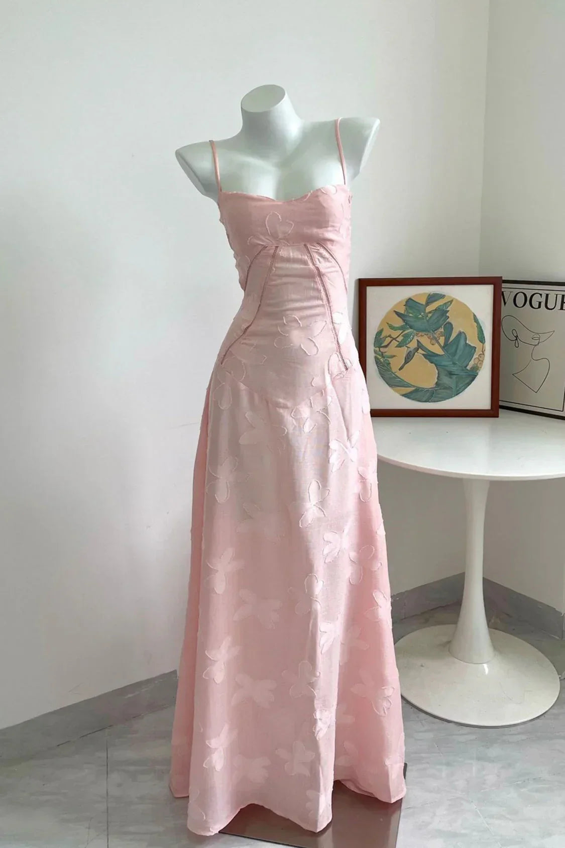 Abito Lungo: Eleganza Senza Tempo per Occasioni Speciali