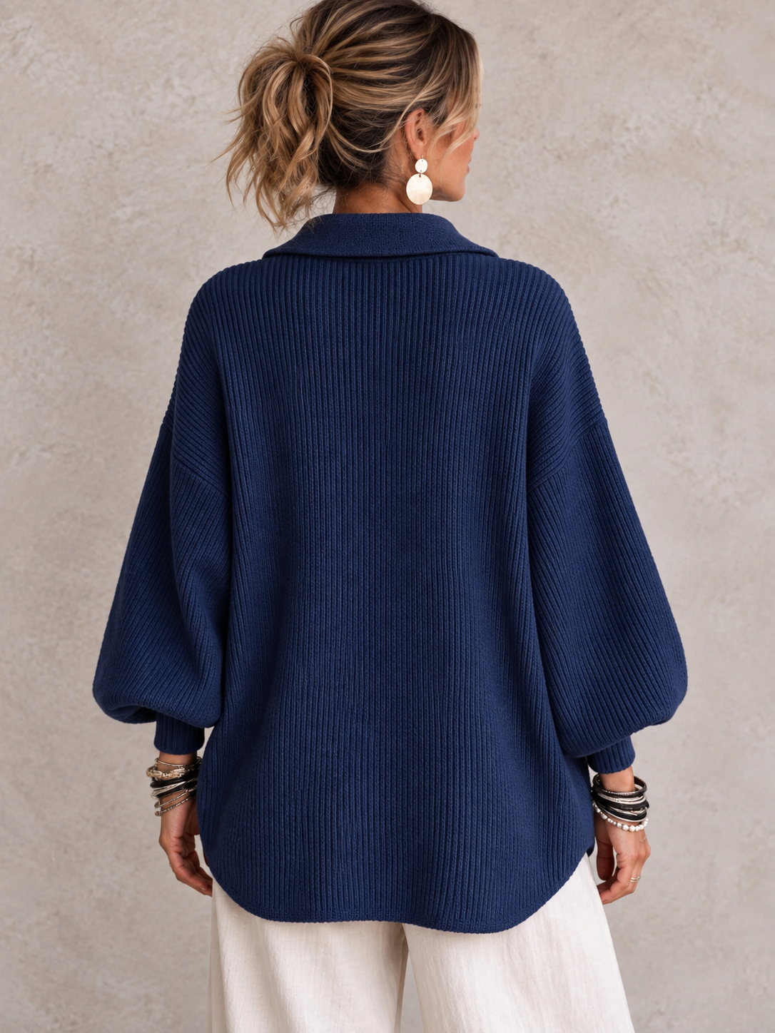 Cardigan oversize con colletto e grandi bottoni metallici