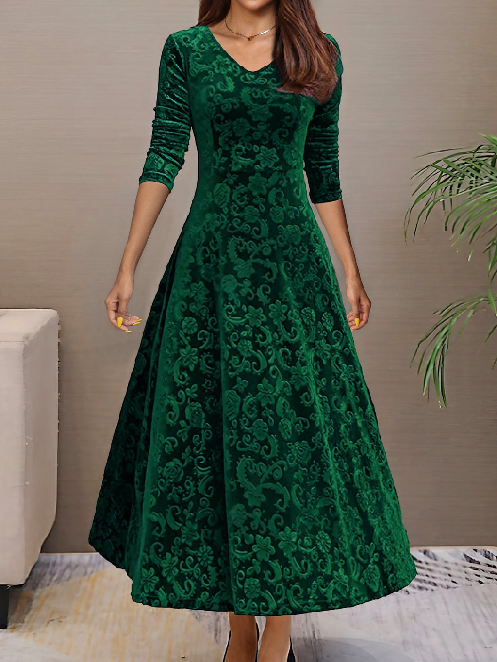 Melisande | Floral Velvet Dress
