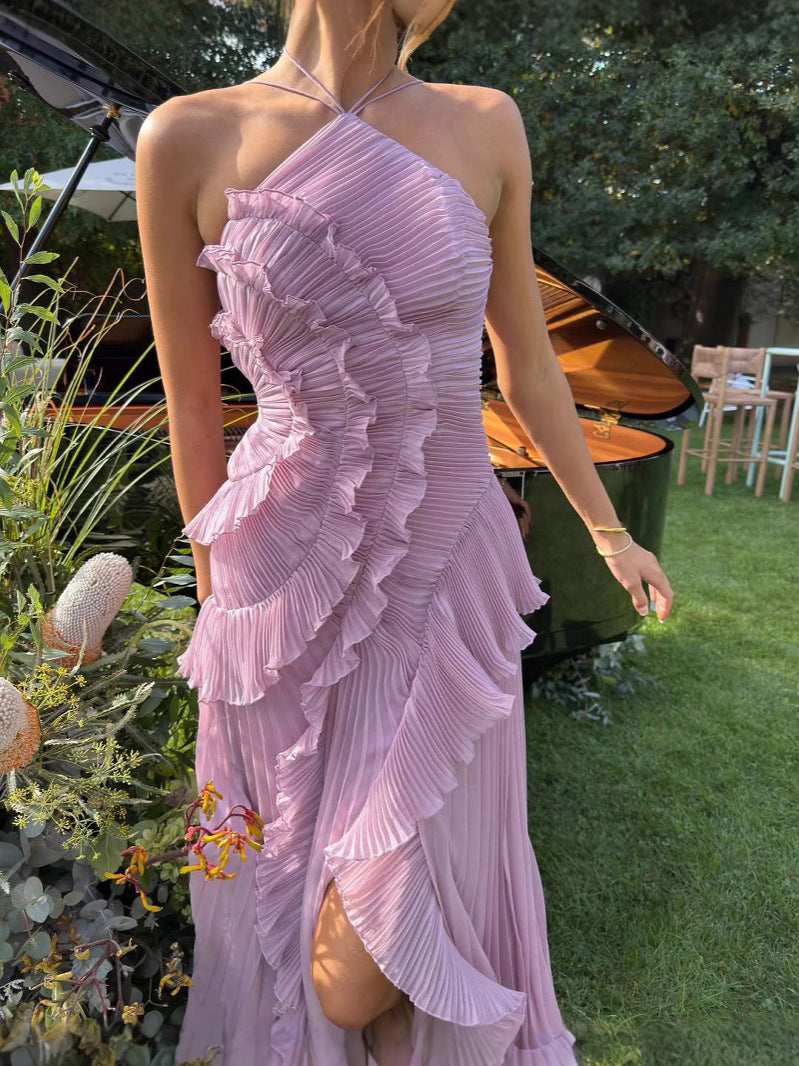 Abito Lungo Plissettato – Scollo Halter e Volant Unici